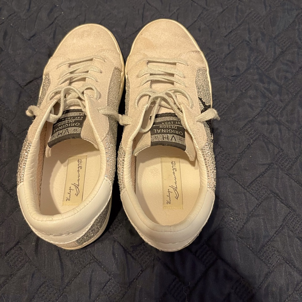 Vintage Havana sneaker Original Design cream color Size 8